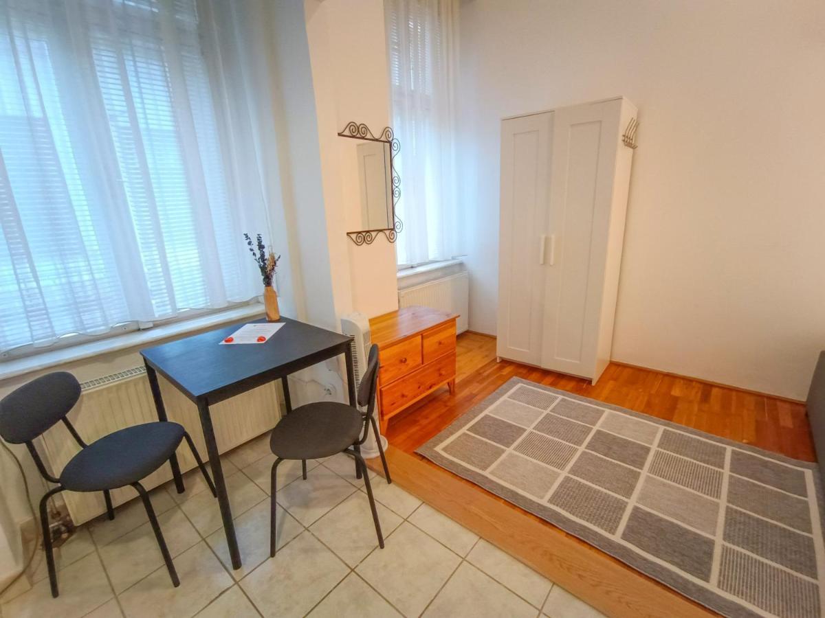 R172 Elitehost Raday Studio Apartment Budapest Exterior photo